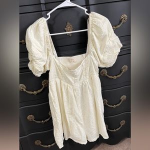 URBAN OUTFITTERS CREAM ROMPER